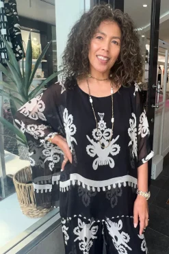 Blossom Print Top - Black/White - CG35