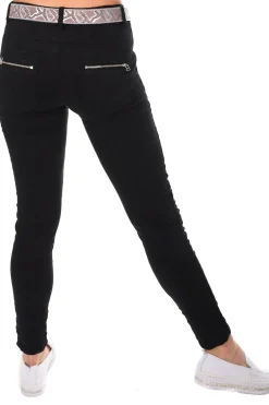 Classic Button Jeans - Black - IS10