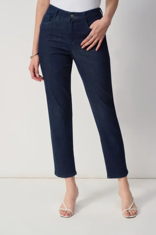 Classic Slim Jeans - Denim - JR36