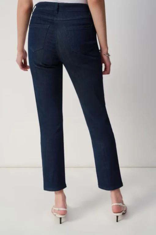 Classic Slim Jeans - Denim - JR36