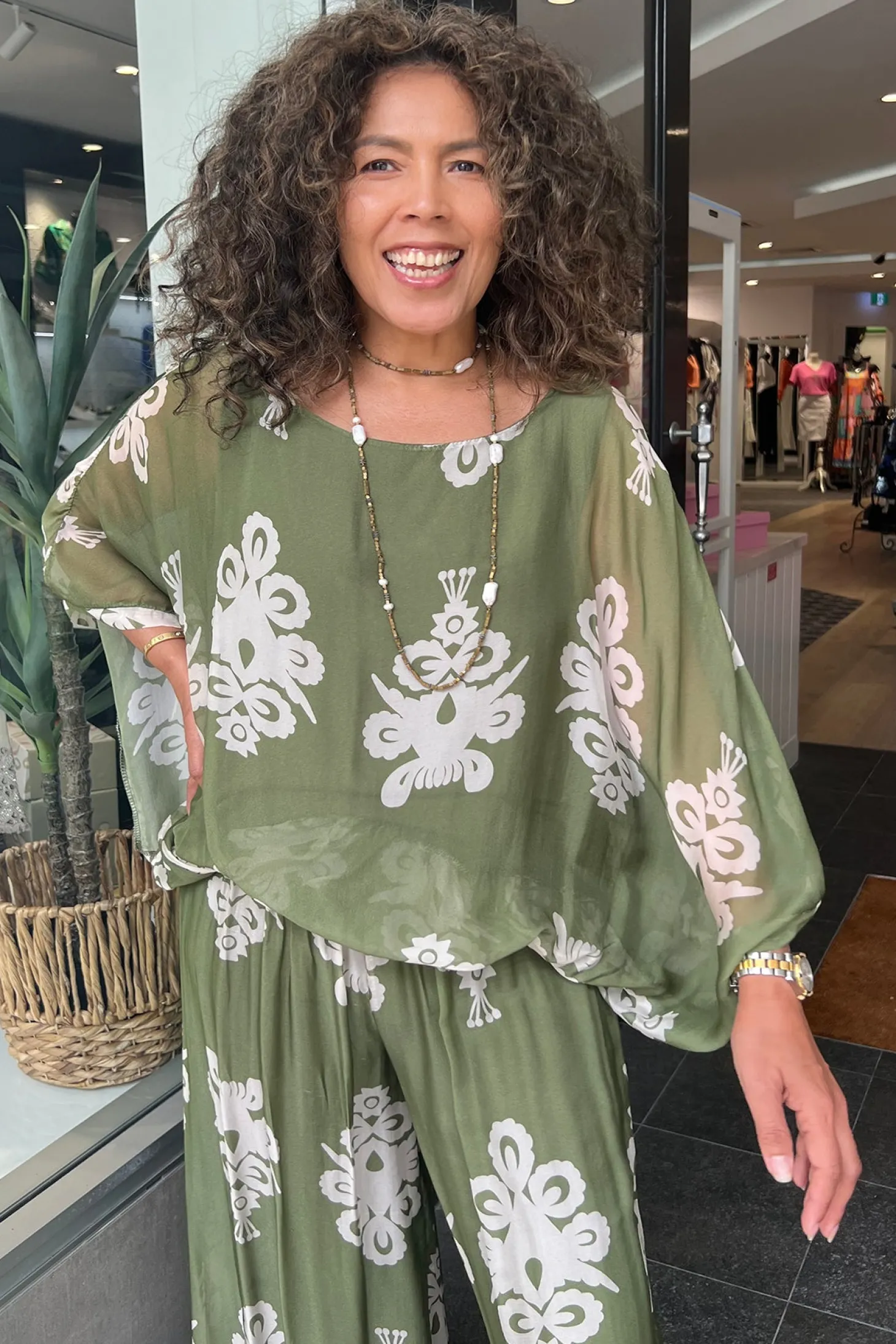 Clover Print Top - Khaki/Cream - CG36