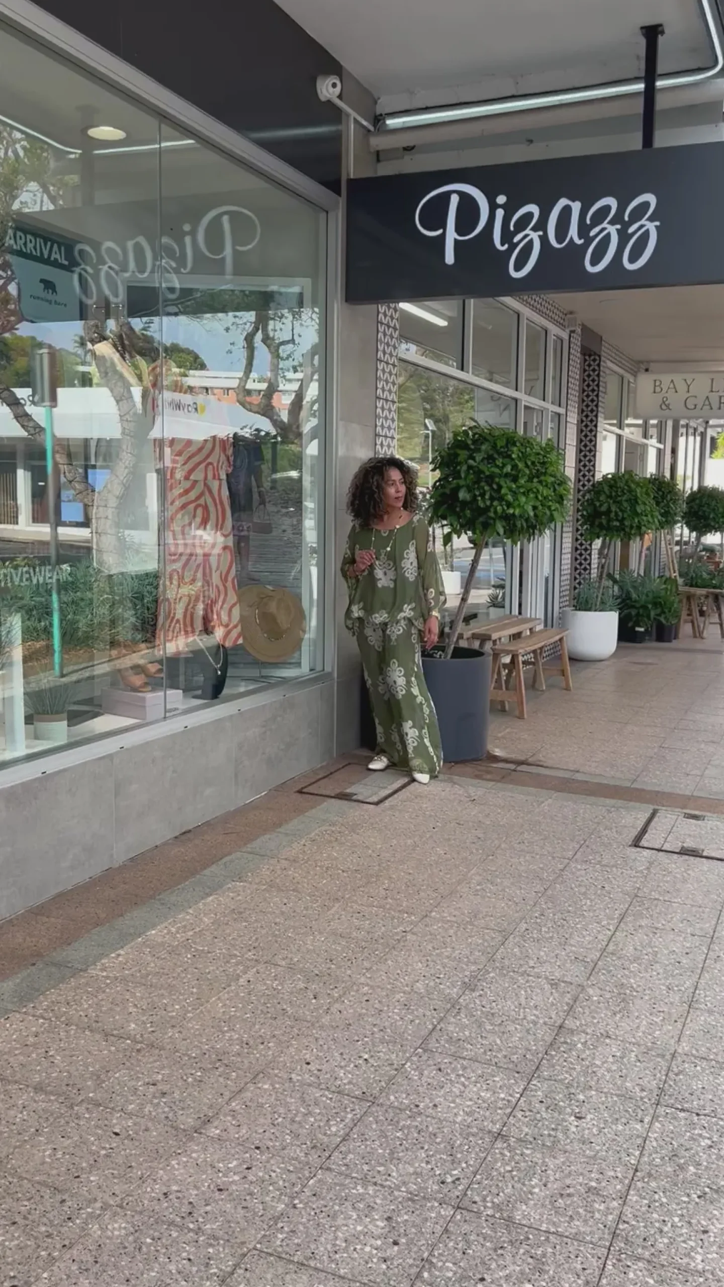 Clover Print Top - Khaki/Cream - CG36