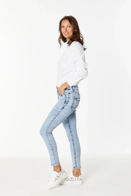 Dublin Hybrid Jeans - Wash - NLJ4