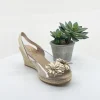 Gold Daisy Wedge | RW3