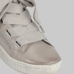 Joyous Leather Sneaker - Stone - ES7