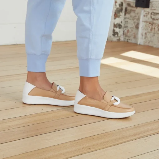 Mooch Sneaker - Caramel - AE4
