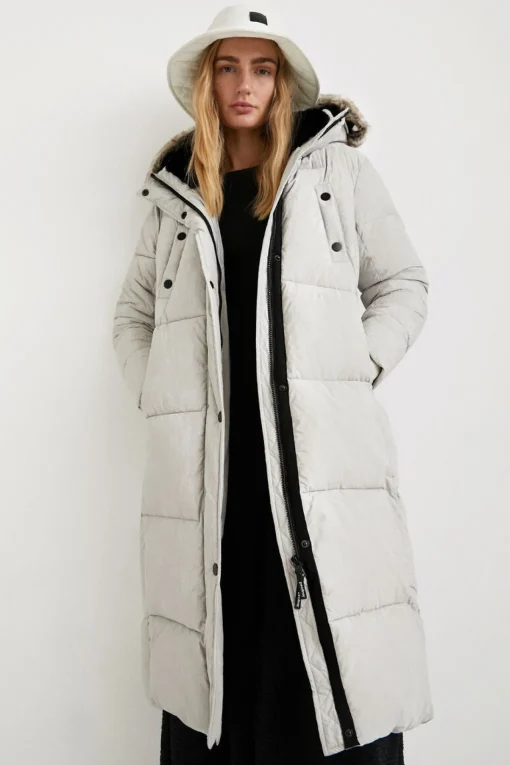 Padded Long Jacket | D36