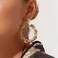 Pearl Bead Wreath Front Earrings - Gold - AD4