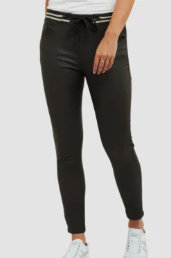 Pleather Tommy Jean - Chocolate - IS44