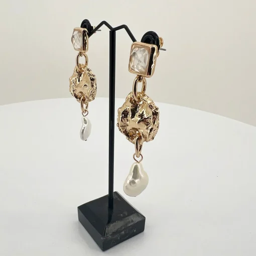 Stone Metal Pearl Drop - Gold- AD24