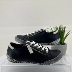 Tess Flat Sneaker | White/Navy | RS12