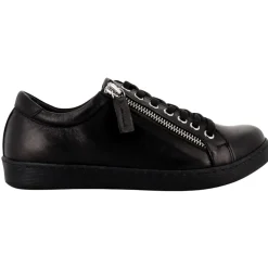 Token Sneaker | Black | RS25
