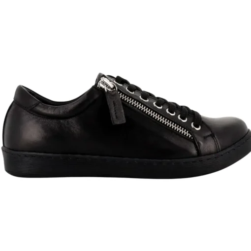 Token Sneaker | Black | RS25
