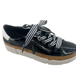 Torayne Navy & White Sneaker - DJ40