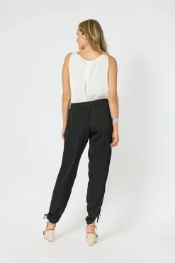 Traveller Luxe Side tie Pant - Black - HV3