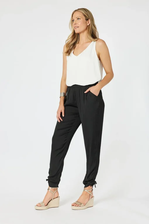 Traveller Luxe Side tie Pant - Black - HV3