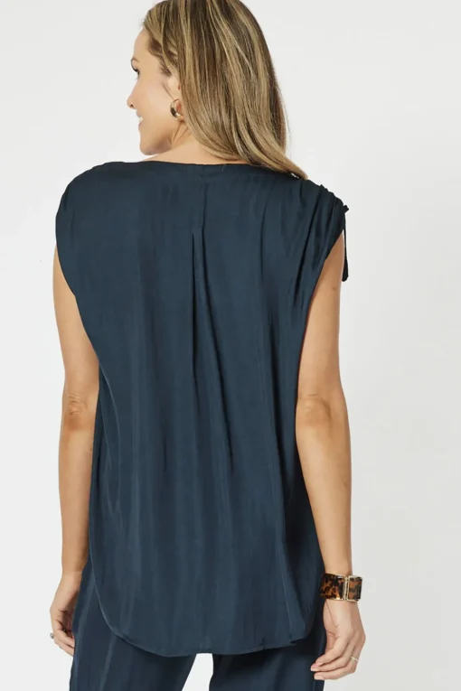 Traveller Luxe Top - Navy - HV10