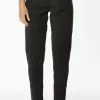 Witney Jogger - Black - NLJ25